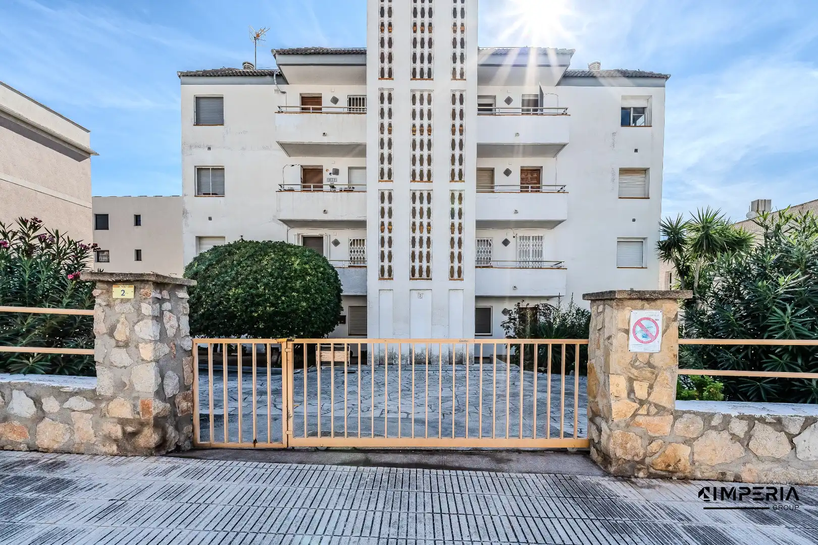 Vista exterior de Pis en venda en L'Ampolla amb Aire condicionat, Terrassa i Balcó