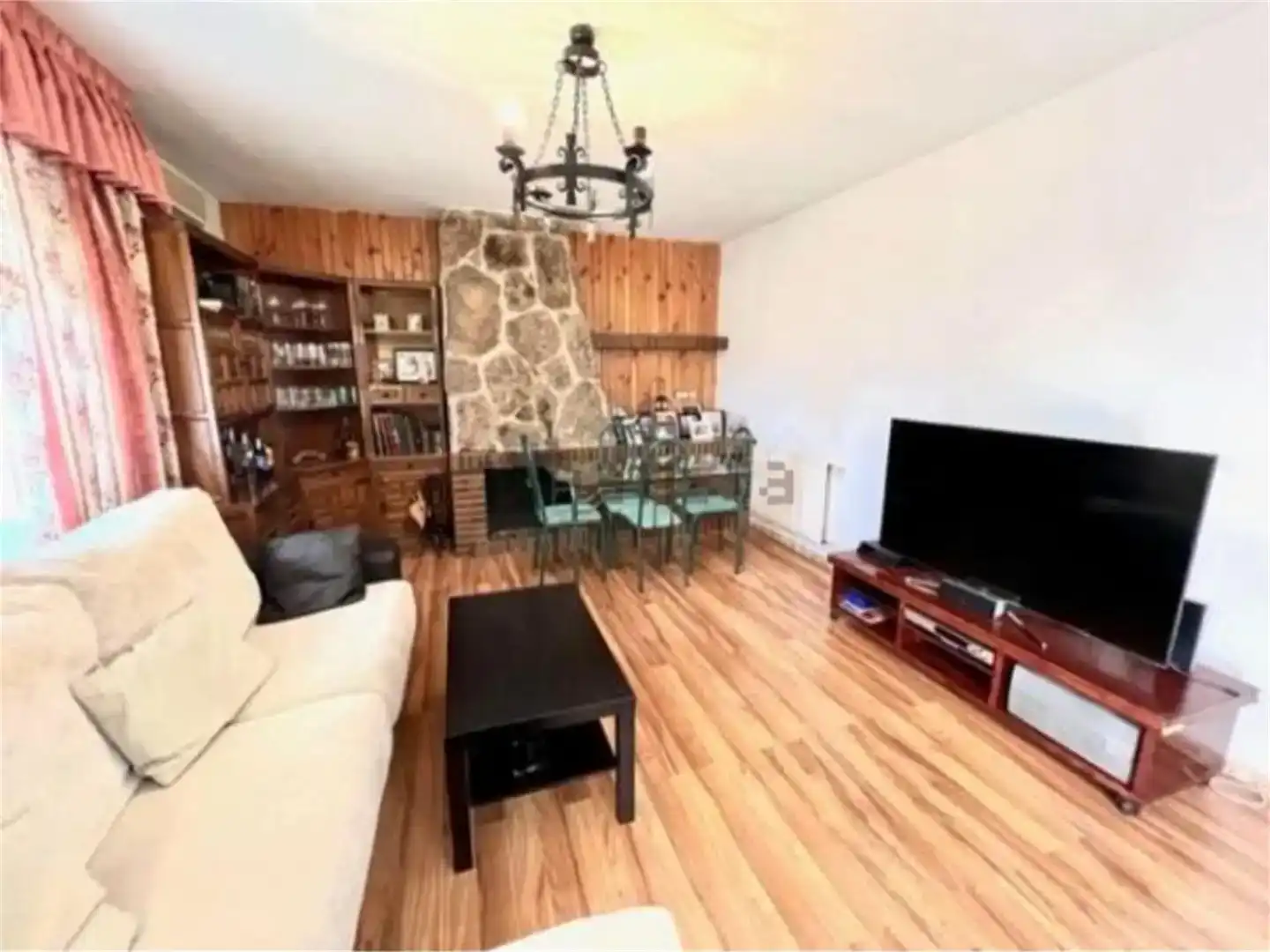 Sala d'estar de Casa o xalet en venda en Illescas amb Aire condicionat i Piscina