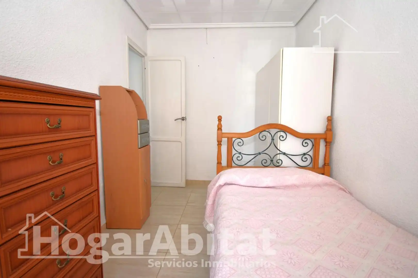 Habitación de Piso en venta en Sagunto / Sagunt con Aire acondicionado, Calefacción y Amueblado