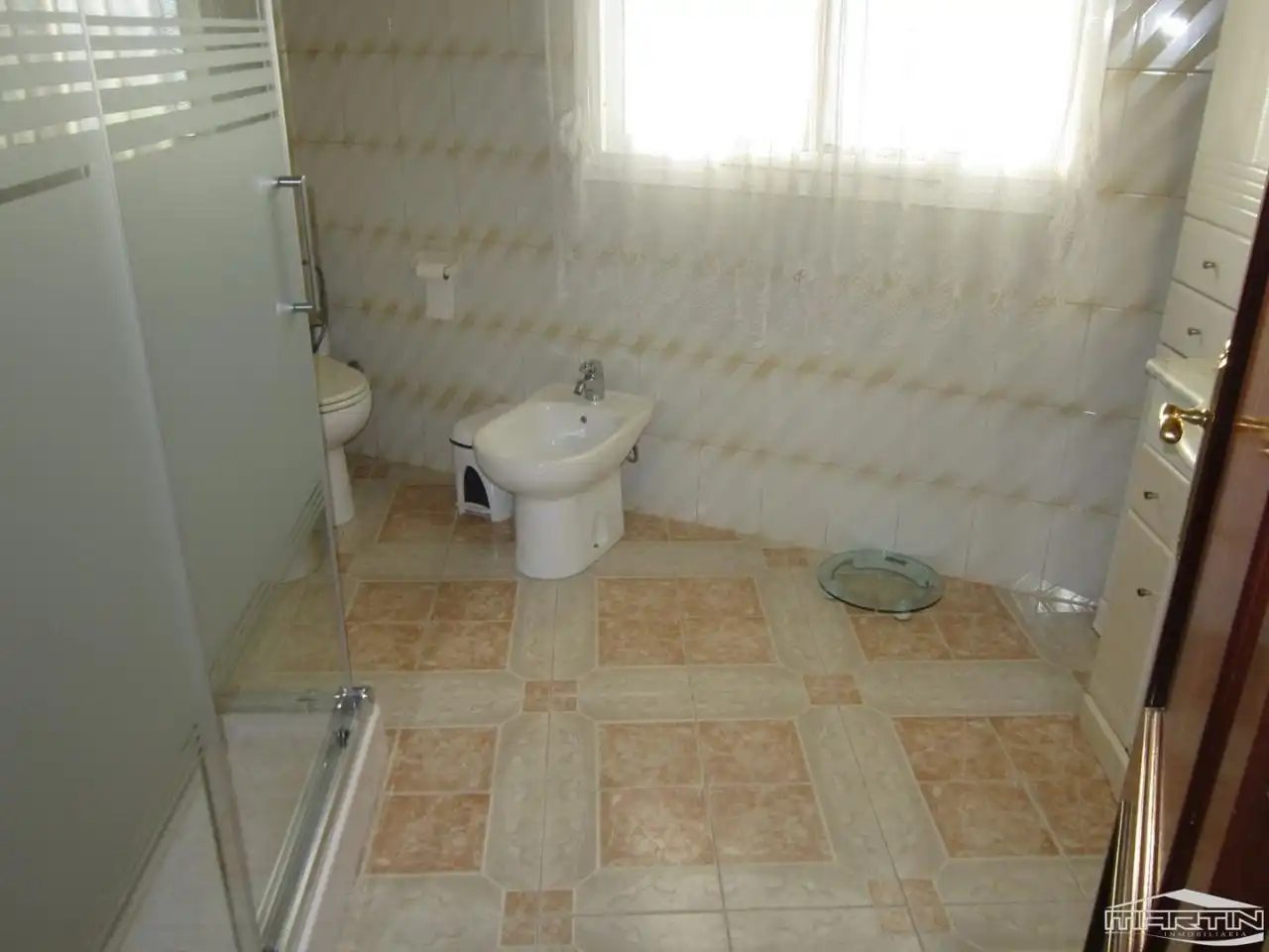 Bany de Edifici en venda en Lucena