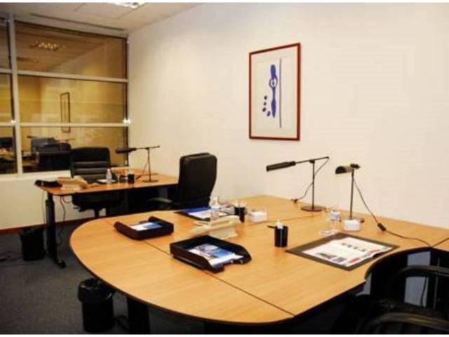 Oficina en Alquiler en de lopez de hoyos en El Viso