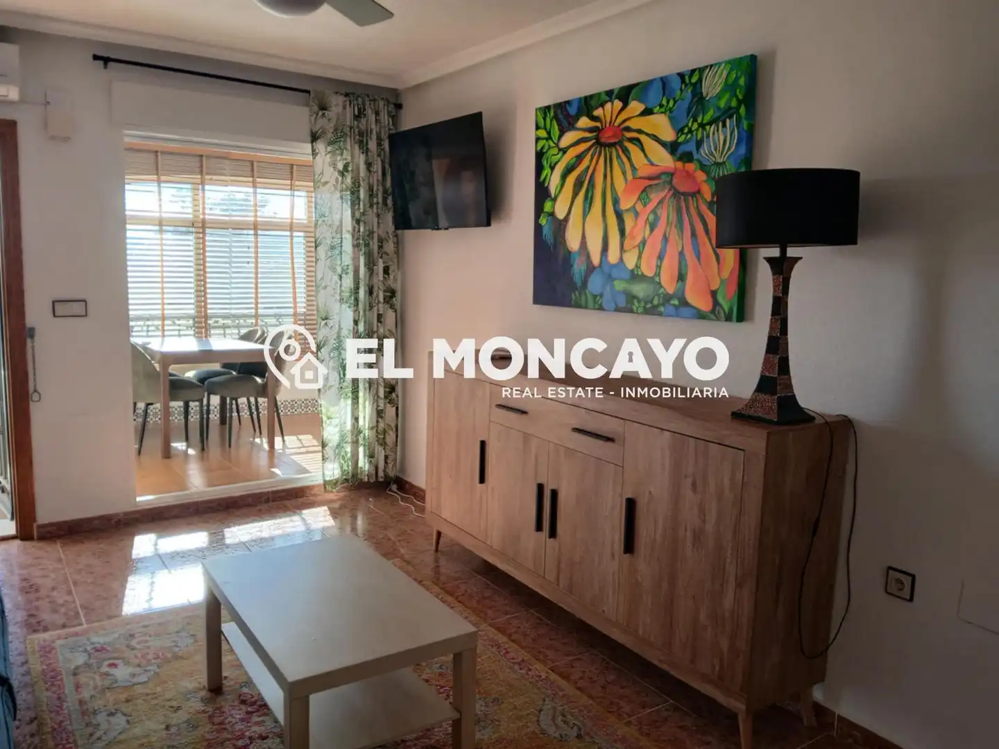 Sala d'estar de Casa o xalet en venda en Orihuela amb Aire condicionat, Calefacció i Jardí privat