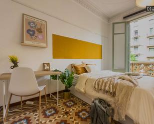Bedroom of Flat to share in  Barcelona Capital  with Air Conditioner, Heating and Terrace