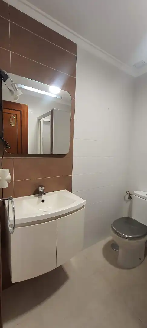 Bany de Apartament de lloguer en Carballo, A Coruña