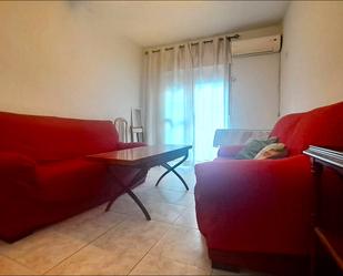 Living room of Flat to rent in  Sevilla Capital  with Air Conditioner and Terrace