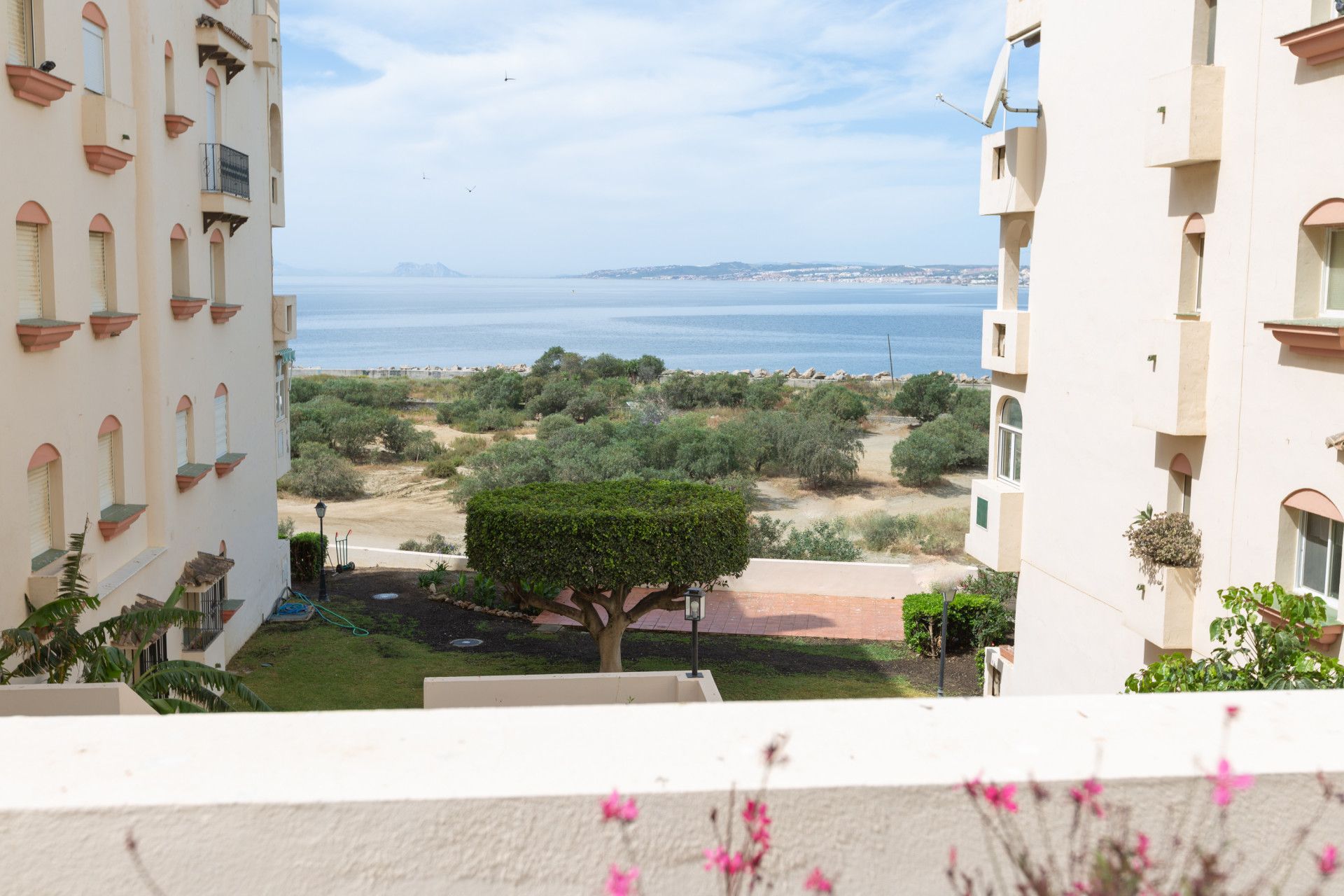 Dormitori de Estudi en venda en Estepona amb Aire condicionat, Piscina i Moblat