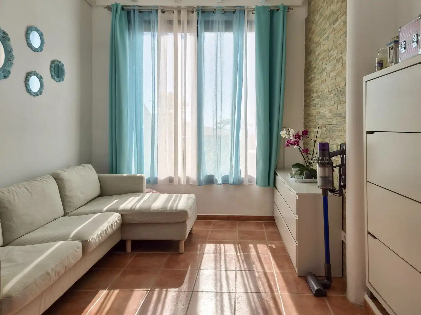 Wohnzimmer von Einfamilien-Reihenhaus zum Verkauf in Antigua