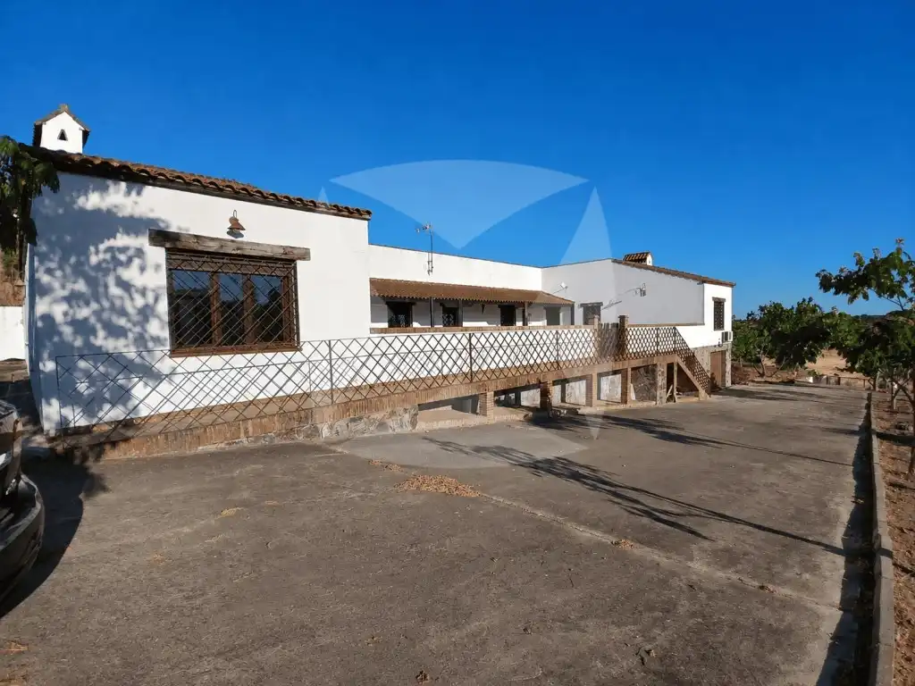 Detached house with pool for sale in Urbanizacion Atalaya, imagen 6