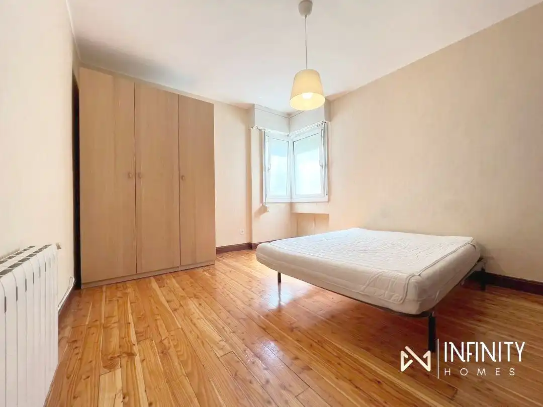 Habitación de Piso de alquiler en Bilbao  con Calefacción y Terraza