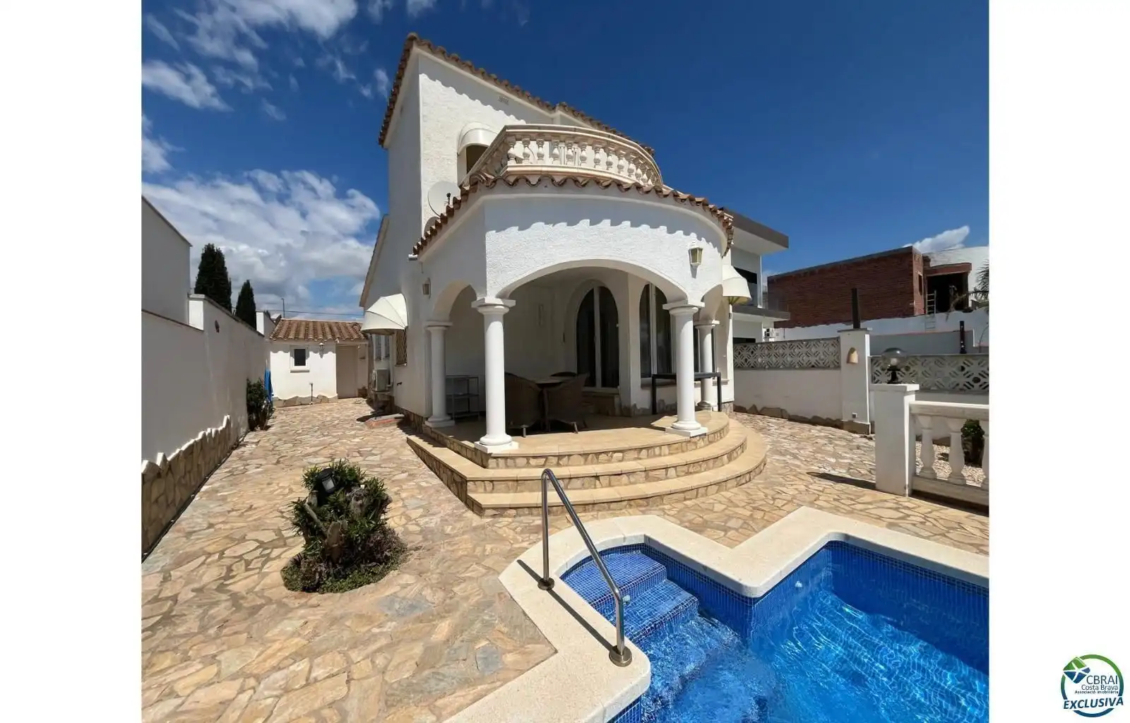 Villa avec piscine à vendre à Noguera