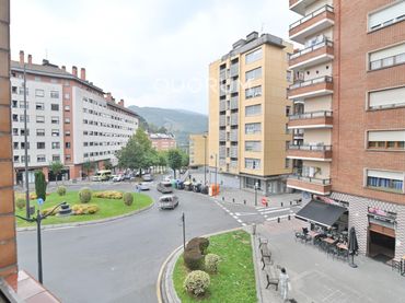 Piso con ascensor en venta en Calle Calle Santutxu