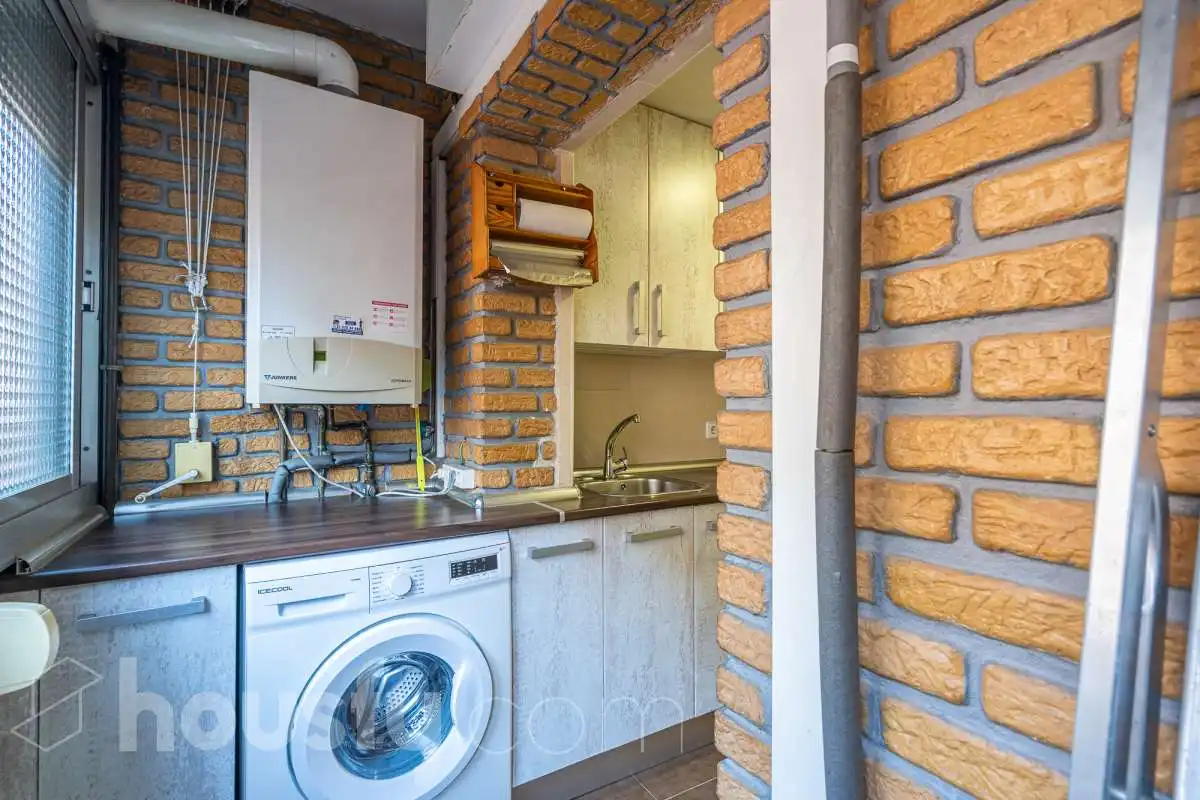 Cuina de Planta baixa de lloguer en Madrid amb Aire condicionat, Calefacció i Terrassa