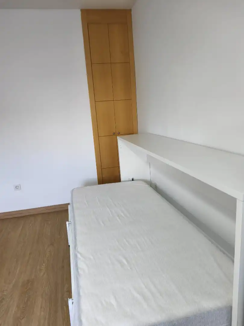 Habitación de Estudio de alquiler en Nuevo Hospital