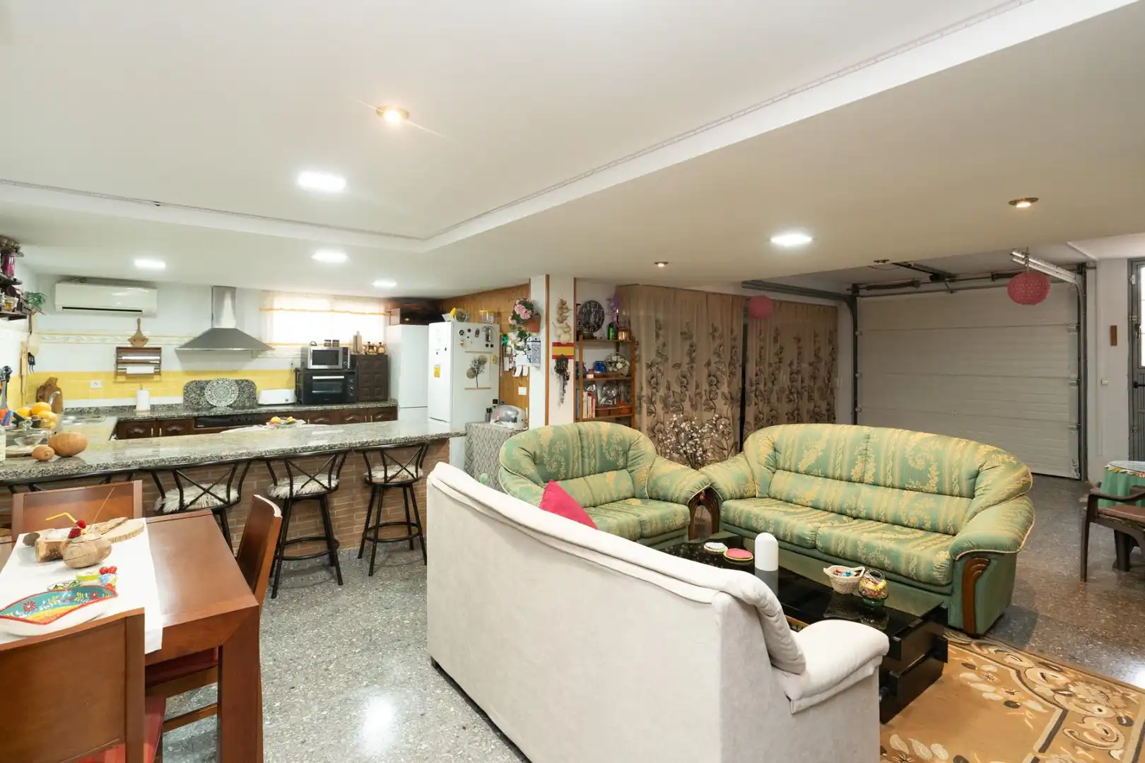 Casa o xalet en venda en Motril amb Aire condicionat, Jardí privat i Terrassa