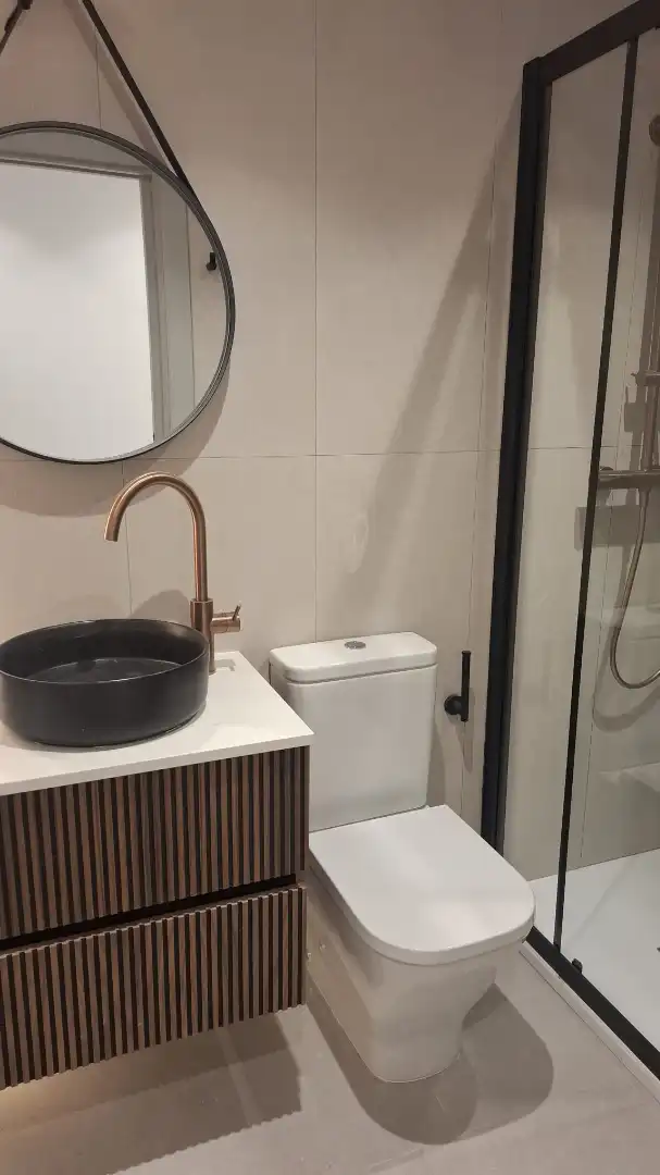 Badezimmer von Wohnungen zur Miete in Málaga mit Klimaanlage, Möbliert und Ofen