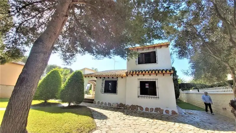 Chalet con piscina en venta en Orihuela Costa, imagen 4