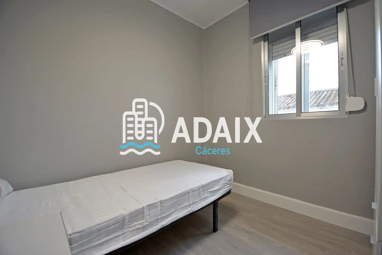 Flat for rent in Pintor Murillo, Casco Antiguo