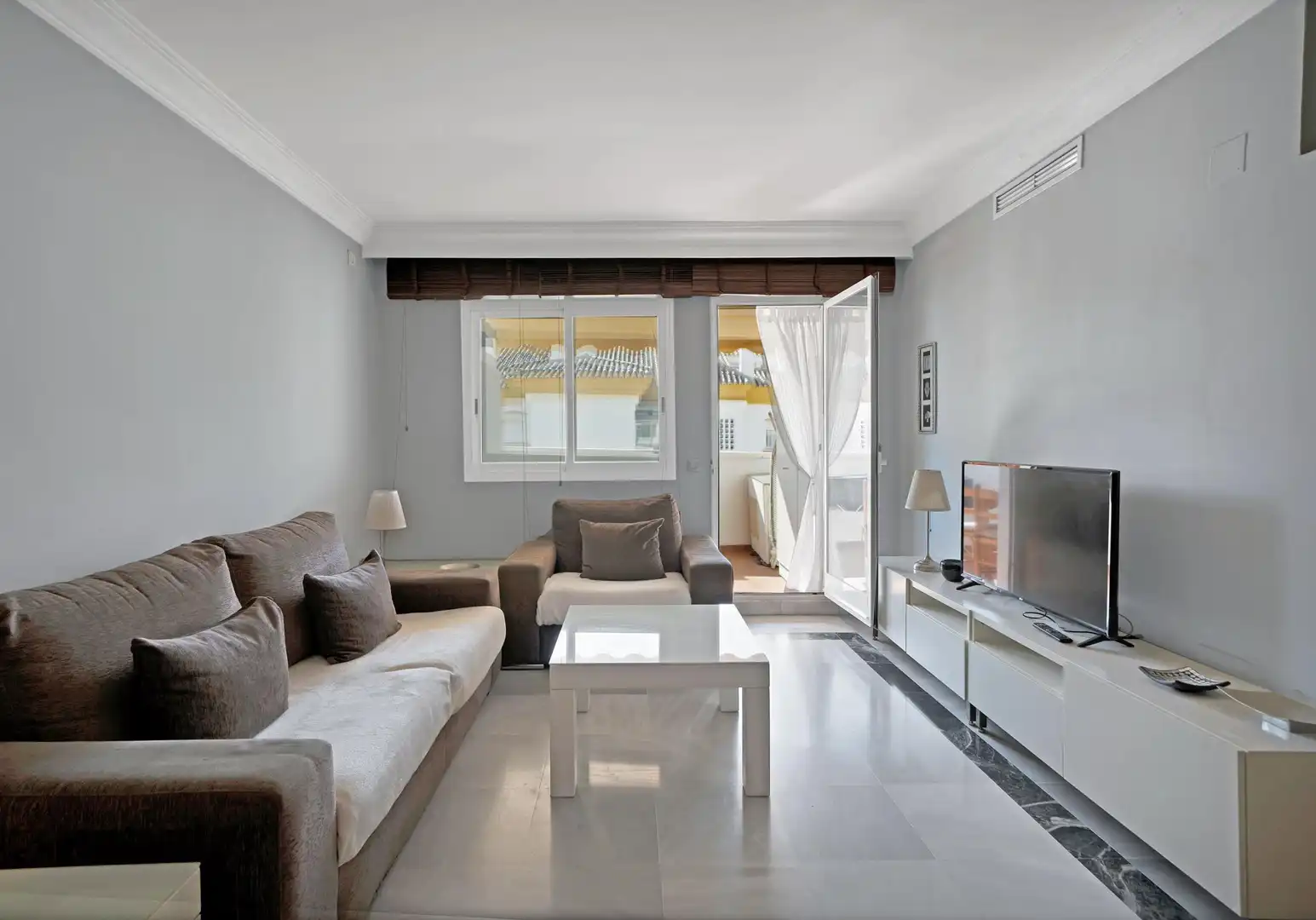 Living room of Attic for sale in Marbella  with Private garden and Community pool