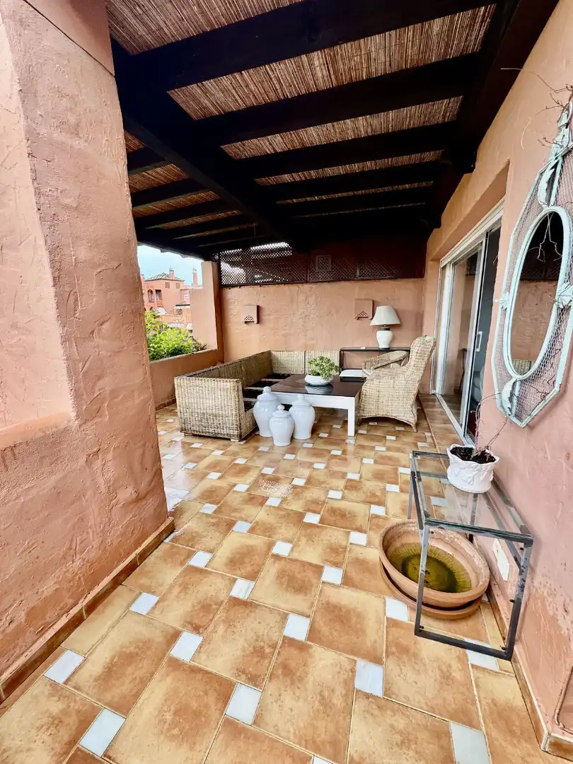 Terrassa de Àtic en venda en Estepona amb Aire condicionat, Traster i Moblat