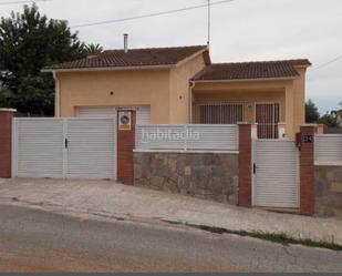 Exterior view of House or chalet for sale in El Vendrell  with Heating