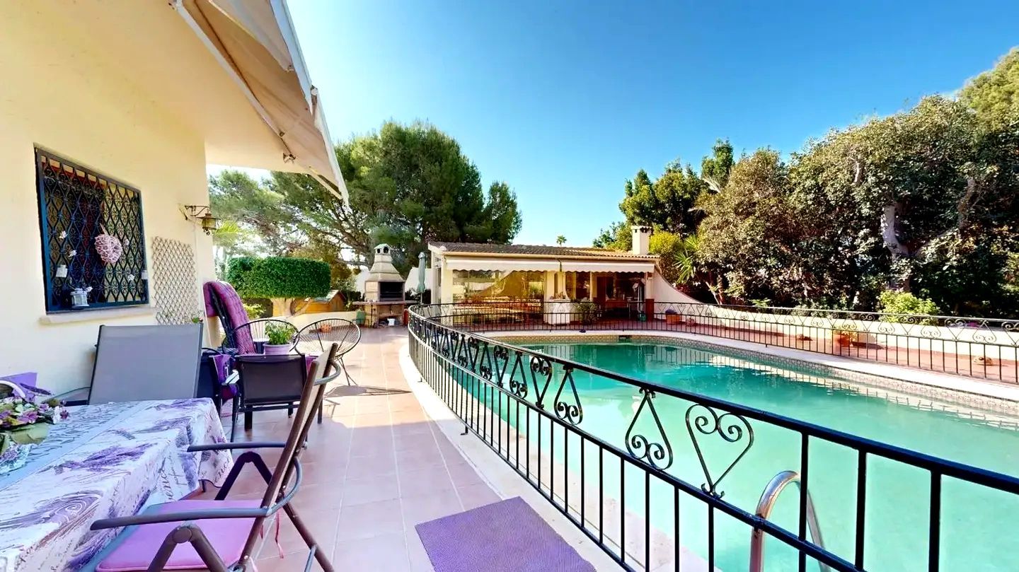 Jardí de Casa o xalet en venda en Elche / Elx amb Aire condicionat, Jardí privat i Terrassa