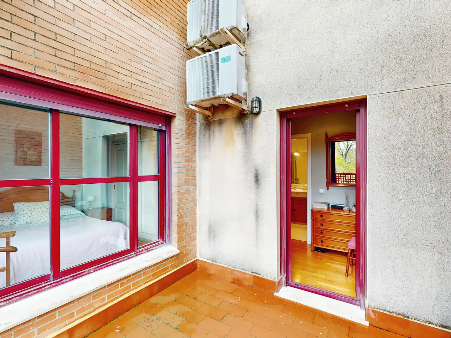 Habitación de Casa adosada en venta en Cáceres con Calefacción y Trastero