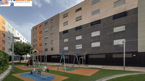 Foto 2 de Piso en venta en Calle Calle Bacaque, Carretera de Granada - La Alcazaba, Alhendín