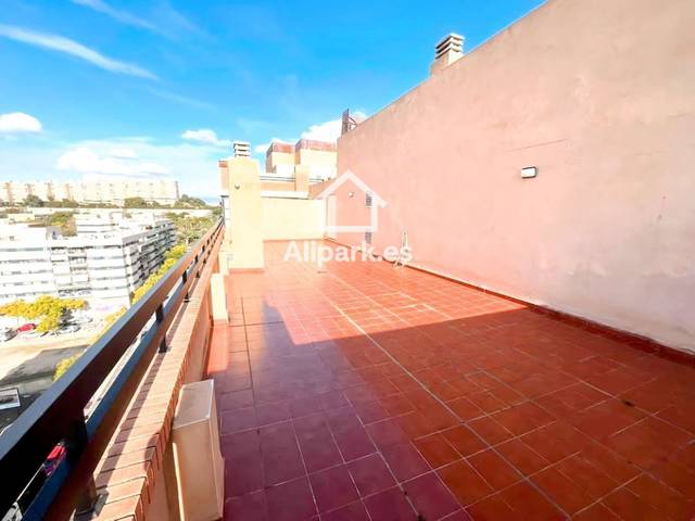 Ático en Venta en Alcalde Agatangelo Soler en Garbinet - Parque de las Avenidas