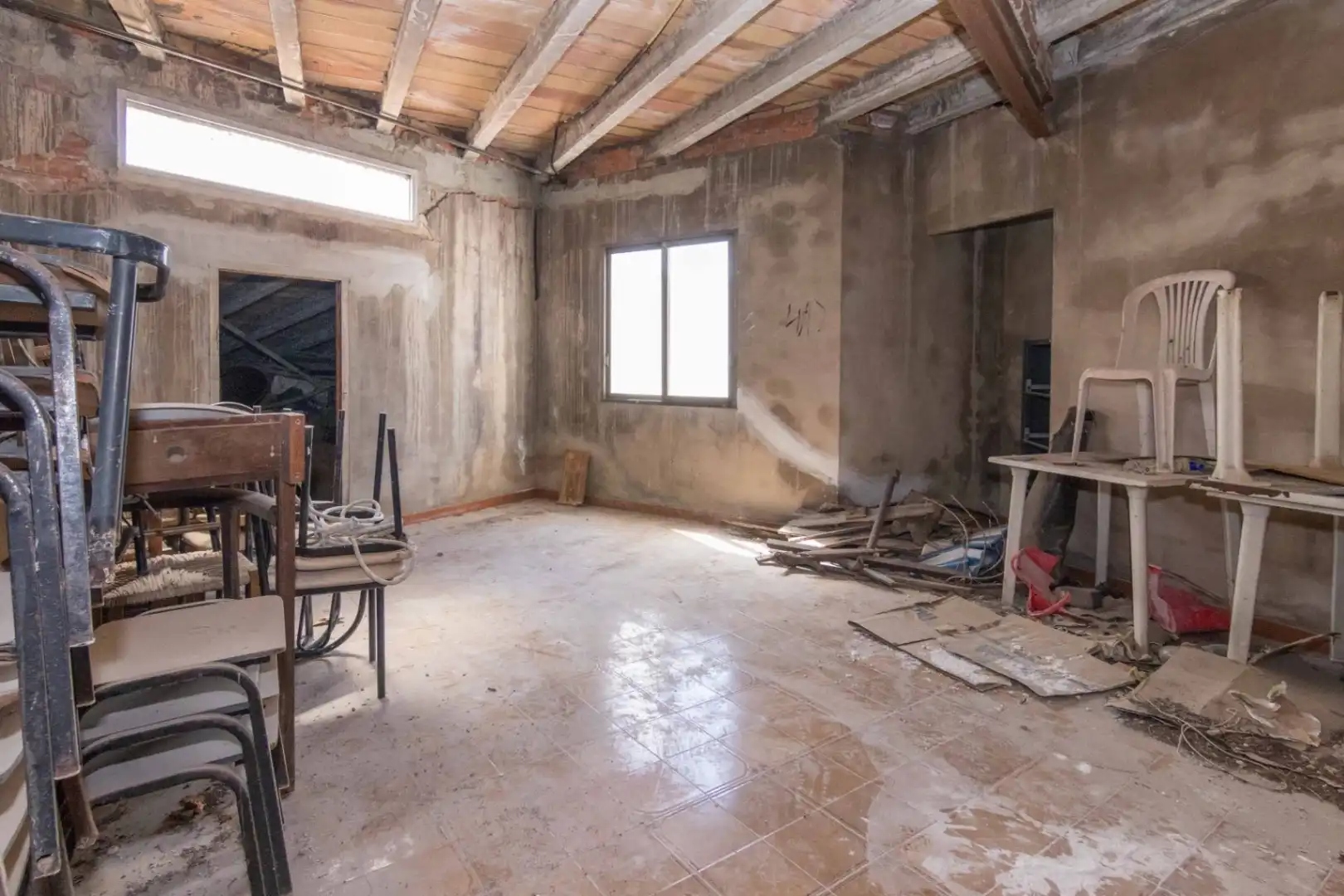 Buildings for sale in Tormos