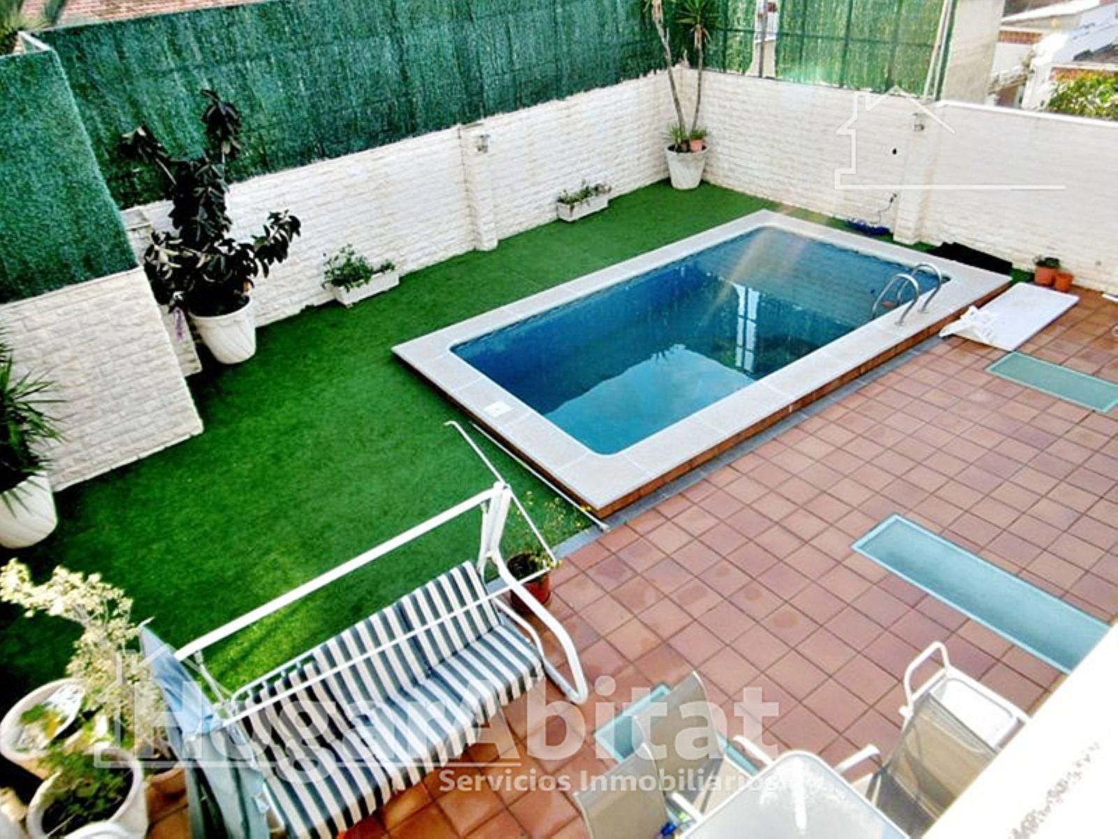 Piscina de Casa o xalet en venda en  Valencia Capital amb Aire condicionat, Calefacció i Parquet