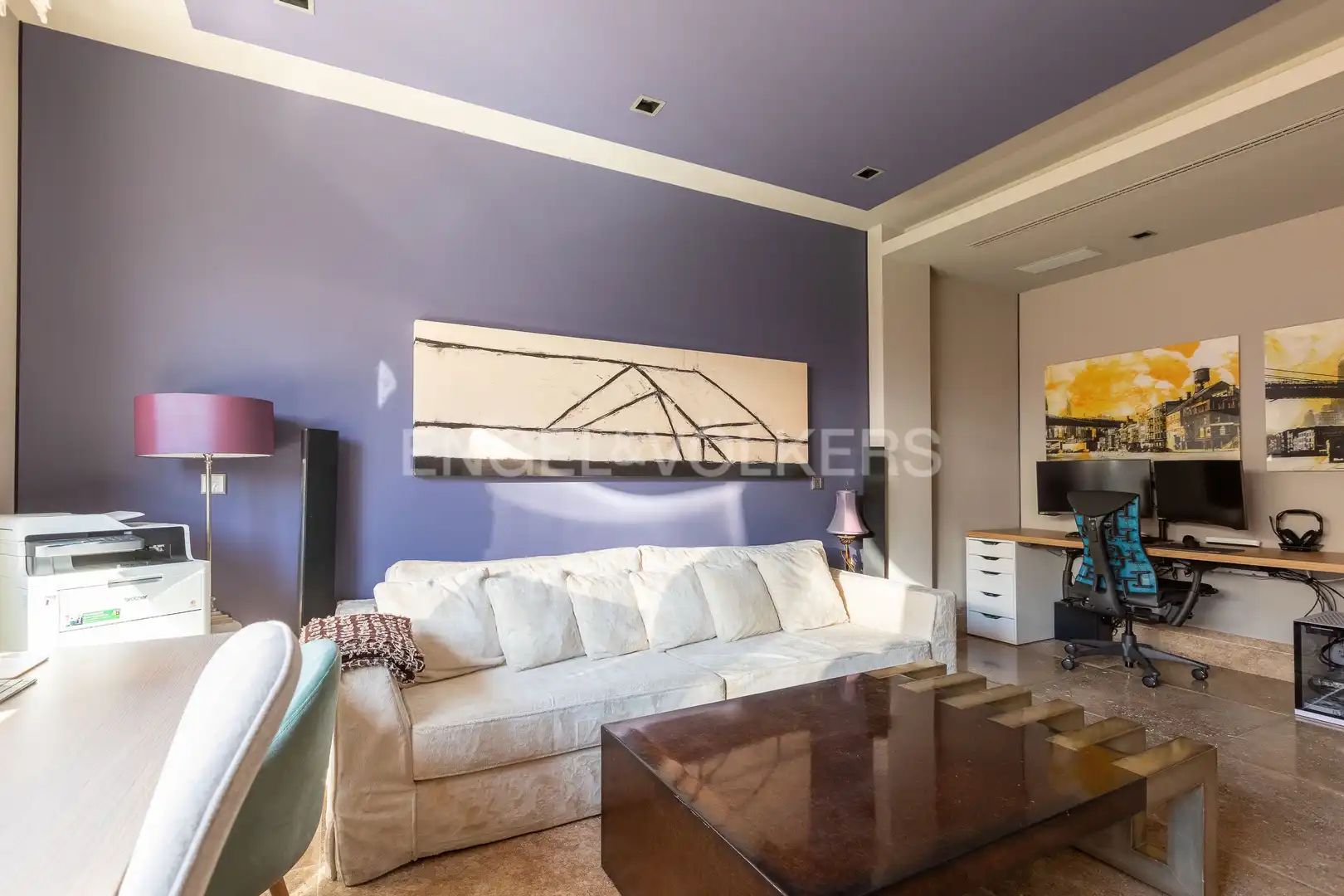 Sala d'estar de Finca rústica en venda en Dos Hermanas amb Aire condicionat, Calefacció i Jardí privat