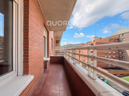 Exterior view of Flat for sale in Etxebarri  with Heating, Terrace and Storage room