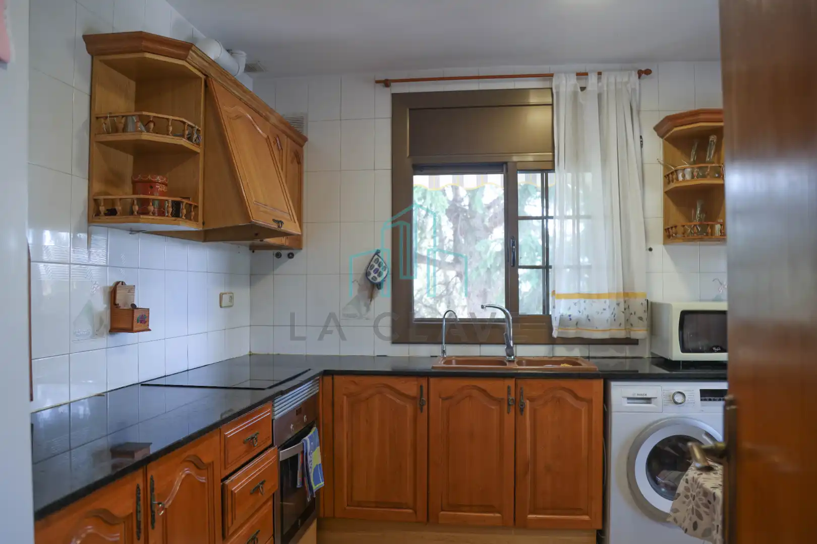 Cocina de Casa o chalet en venta en Lliçà d'Amunt con Aire acondicionado, Calefacción y Jardín privado