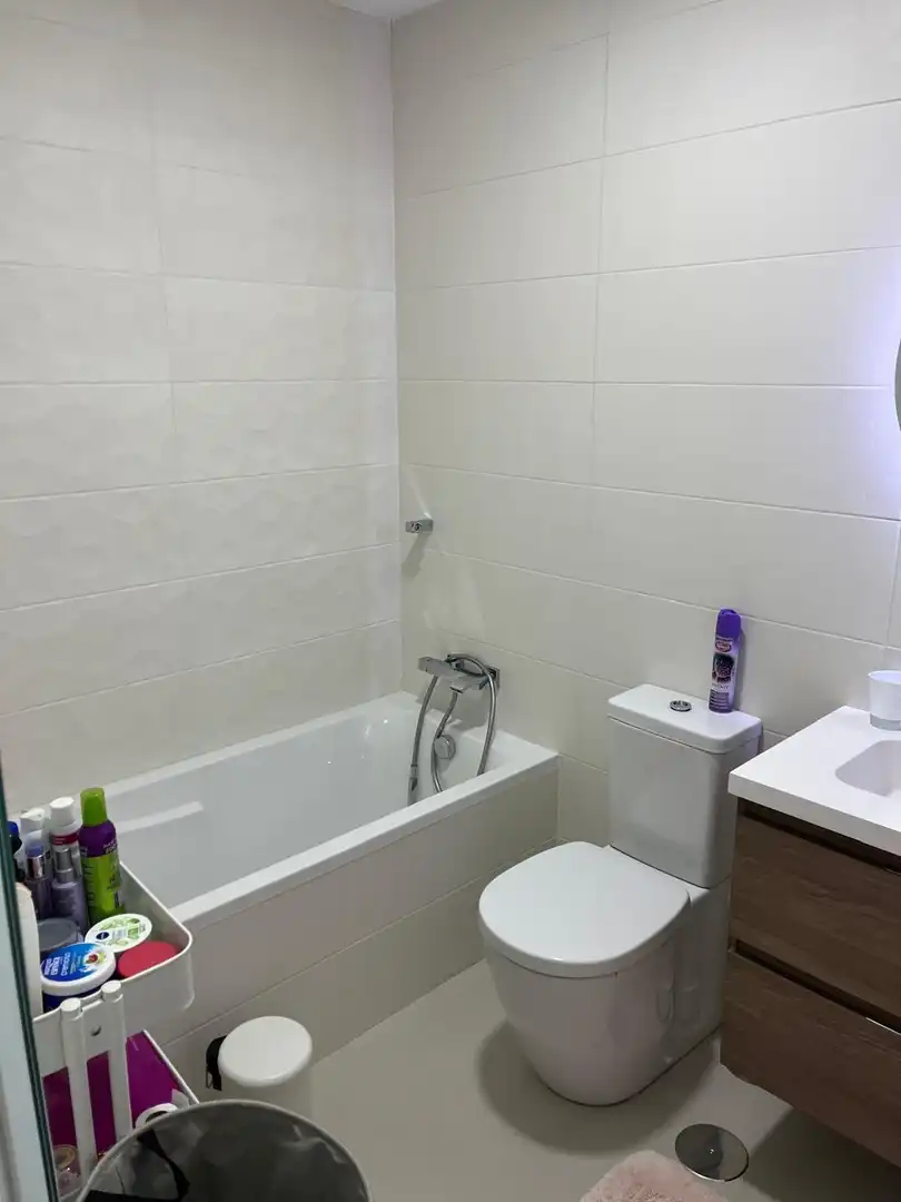 Badezimmer von Wohnung zum Verkauf in Pilar de la Horadada mit Klimaanlage, Heizung und Privatgarten