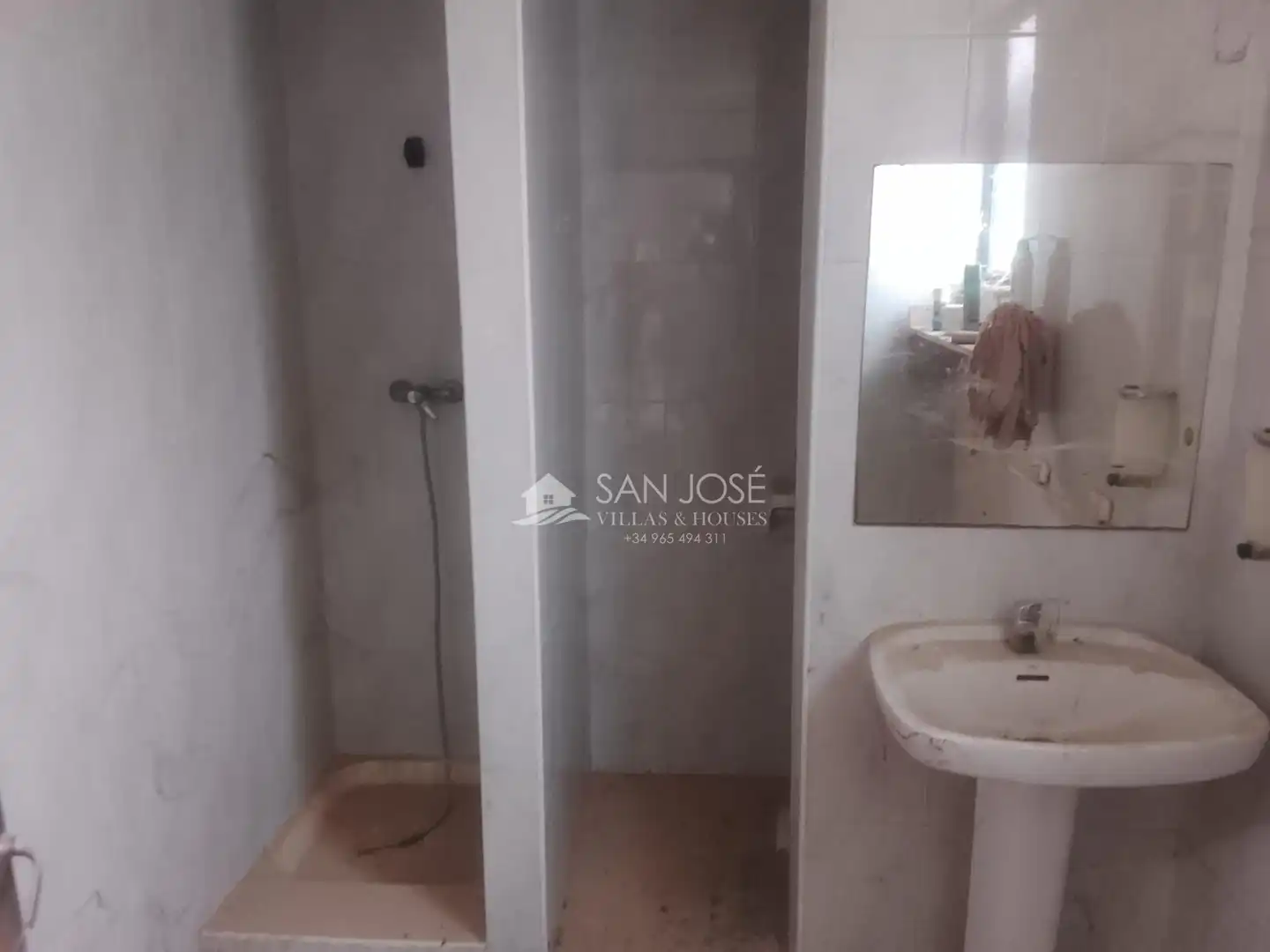 Baño de Nave industrial en venta en Caudete