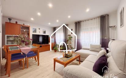 Sala d'estar de Pis en venda en Viladecans amb Aire condicionat