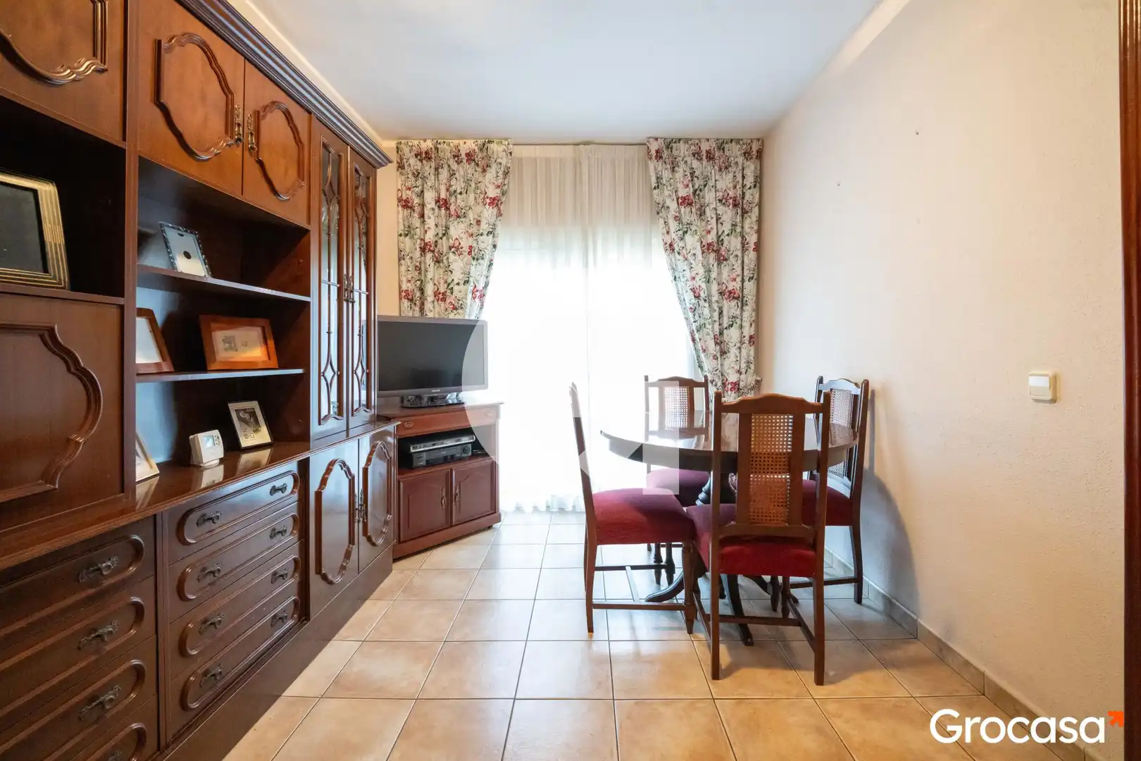 Living room of Flat for sale in Mataró  with Heating, Oven and TV