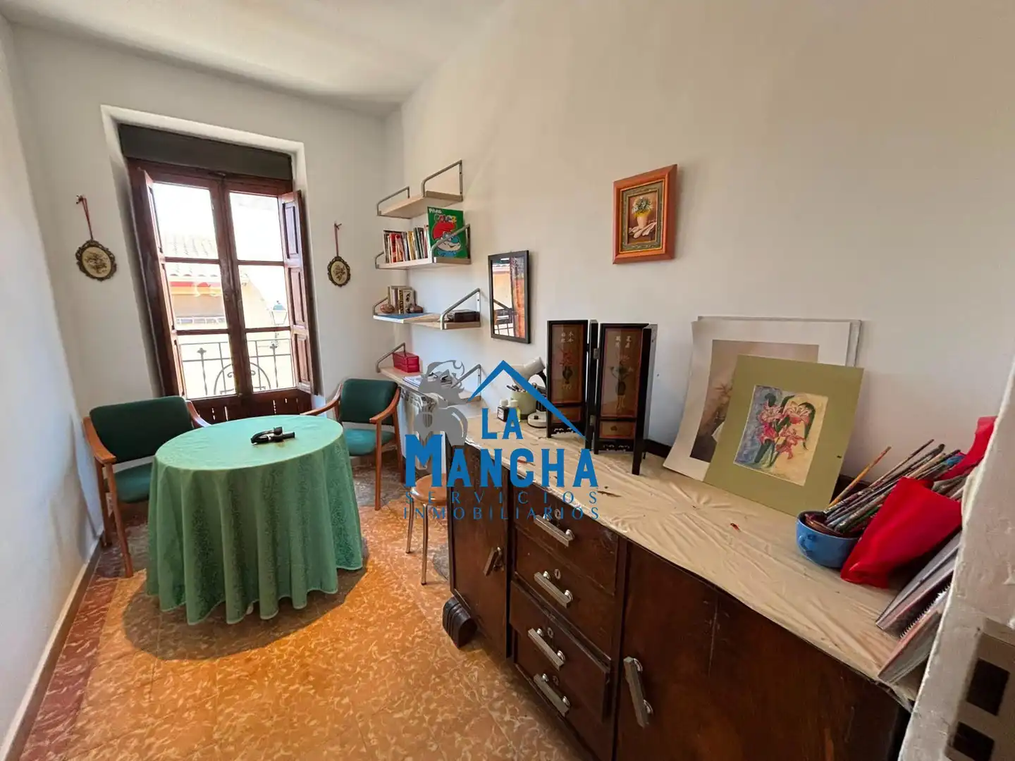 Sala de estar de Casa o chalet en venta en Hoya-Gonzalo con Calefacción, Jardín privado y Amueblado
