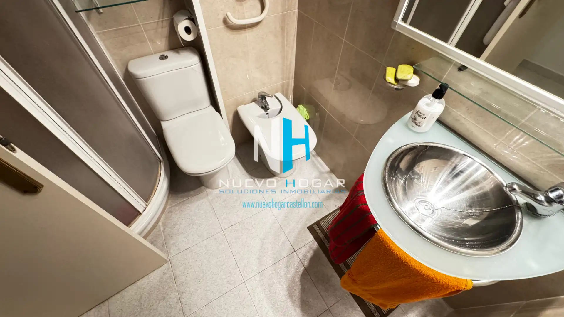 Baño de Apartamento en venta en Benicasim / Benicàssim con Terraza, Amueblado y Lavadora