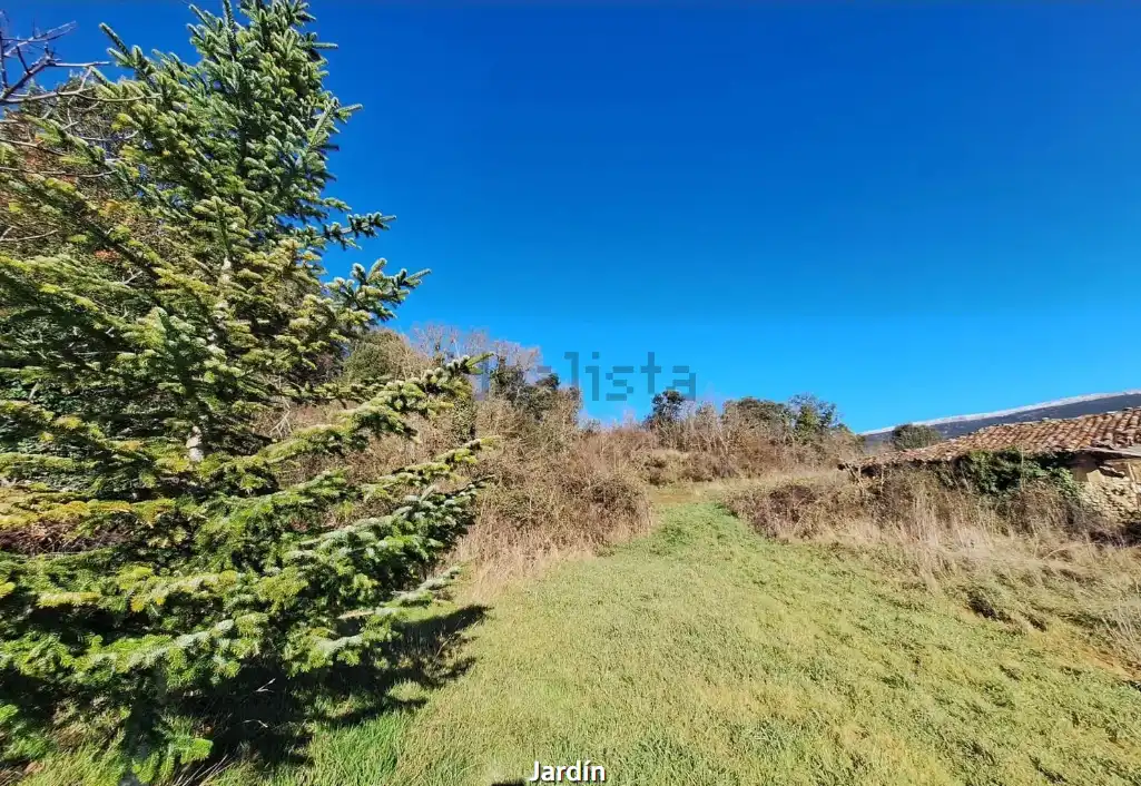 Finca rústica en venda en Merindad de Valdivielso amb Jardí privat