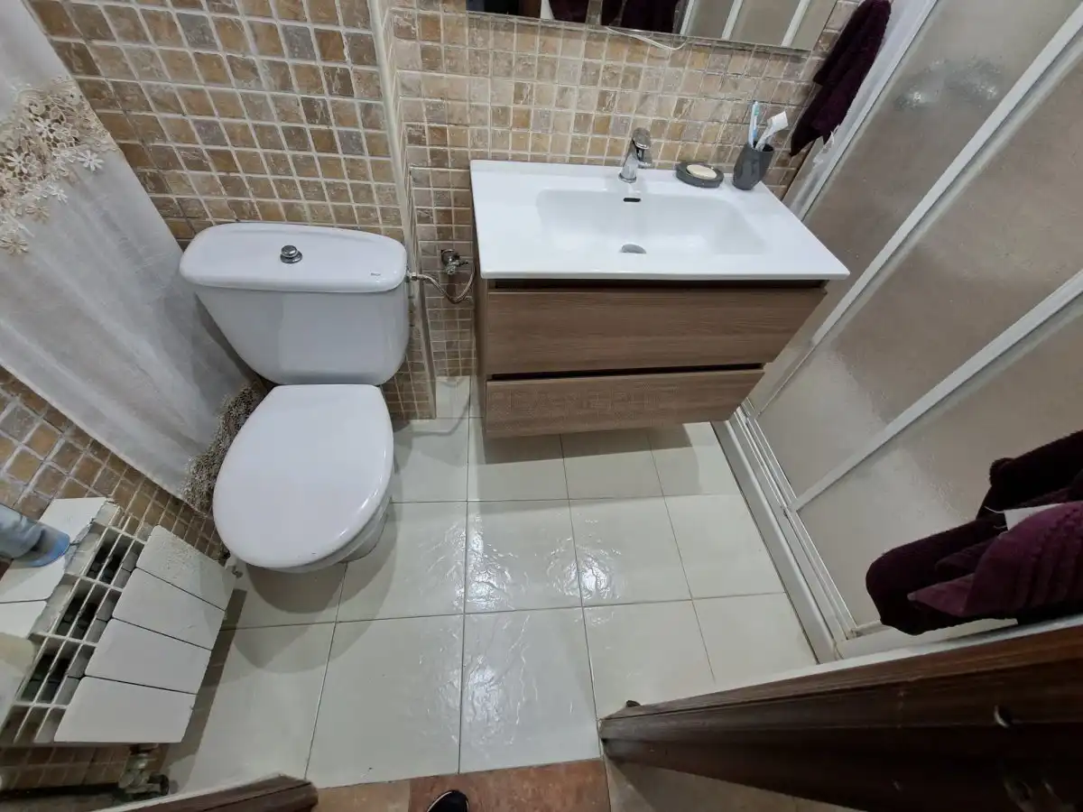 Baño de Apartamento en venta en Vitoria - Gasteiz con Calefacción, Parquet y Trastero
