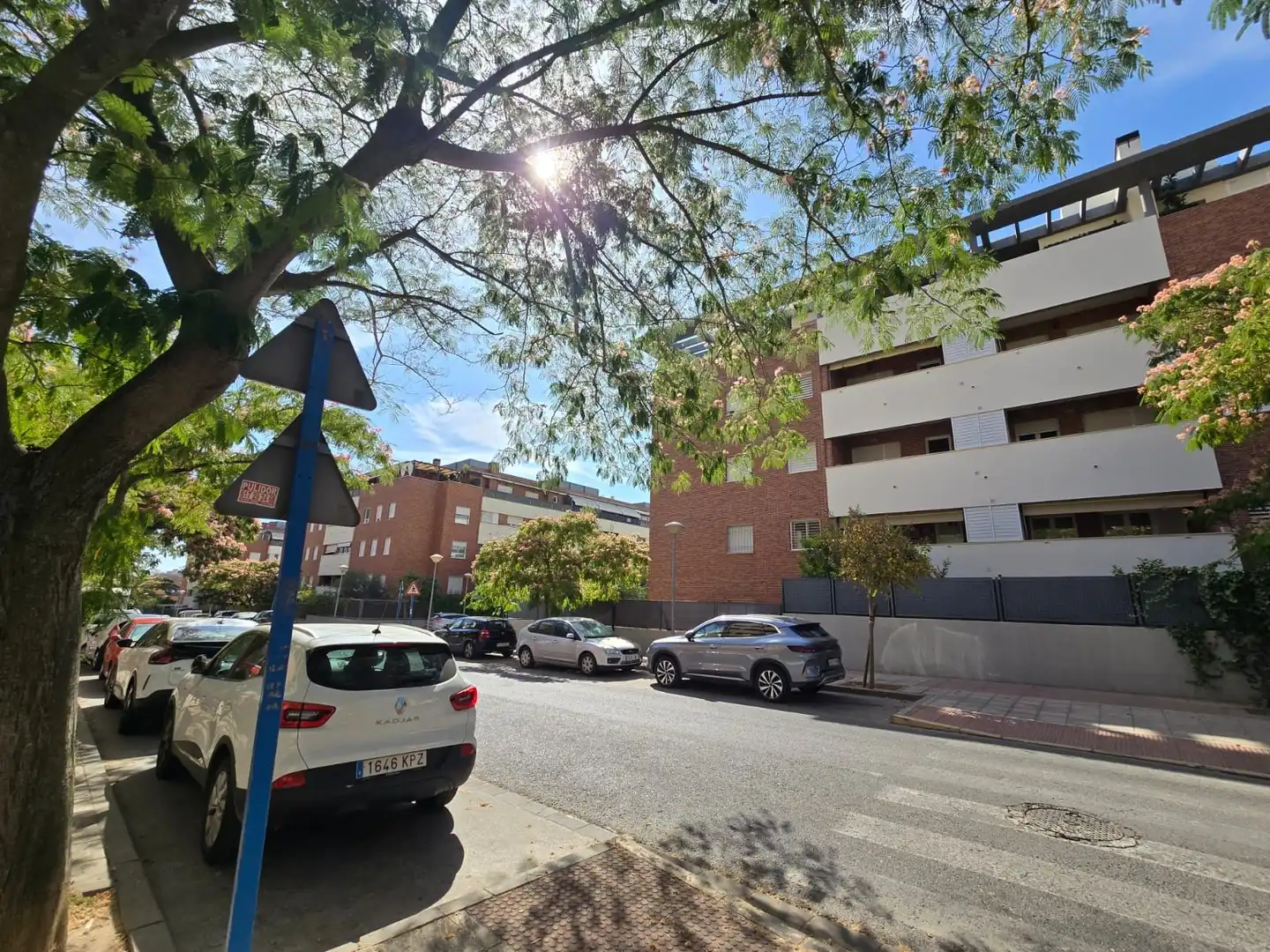 Vista exterior de Pis en venda en Mairena del Aljarafe amb Aire condicionat i Terrassa