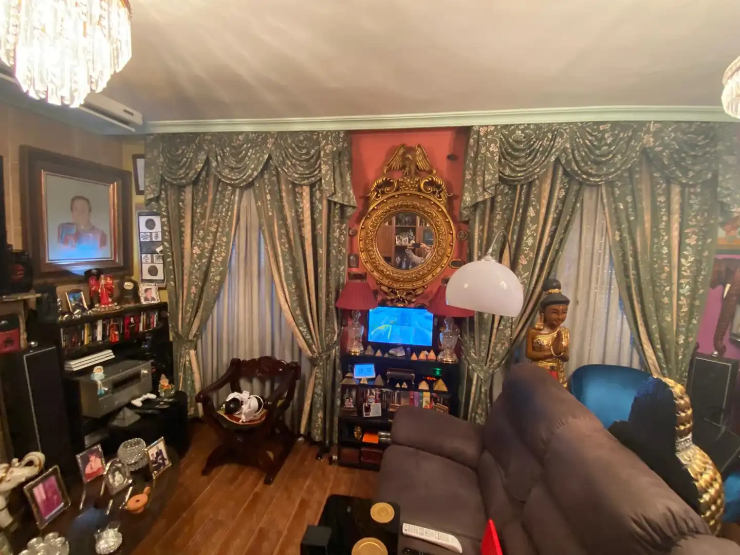 Sala d'estar de Casa o xalet en venda en Dos Hermanas amb Aire condicionat, Jardí privat i Terrassa