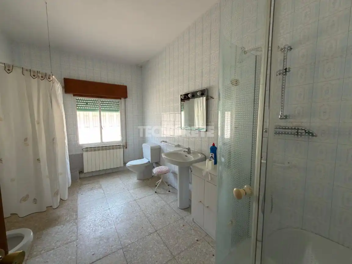 Baño de Casa o chalet en venta en Cebolla con Calefacción, Jardín privado y Balcón