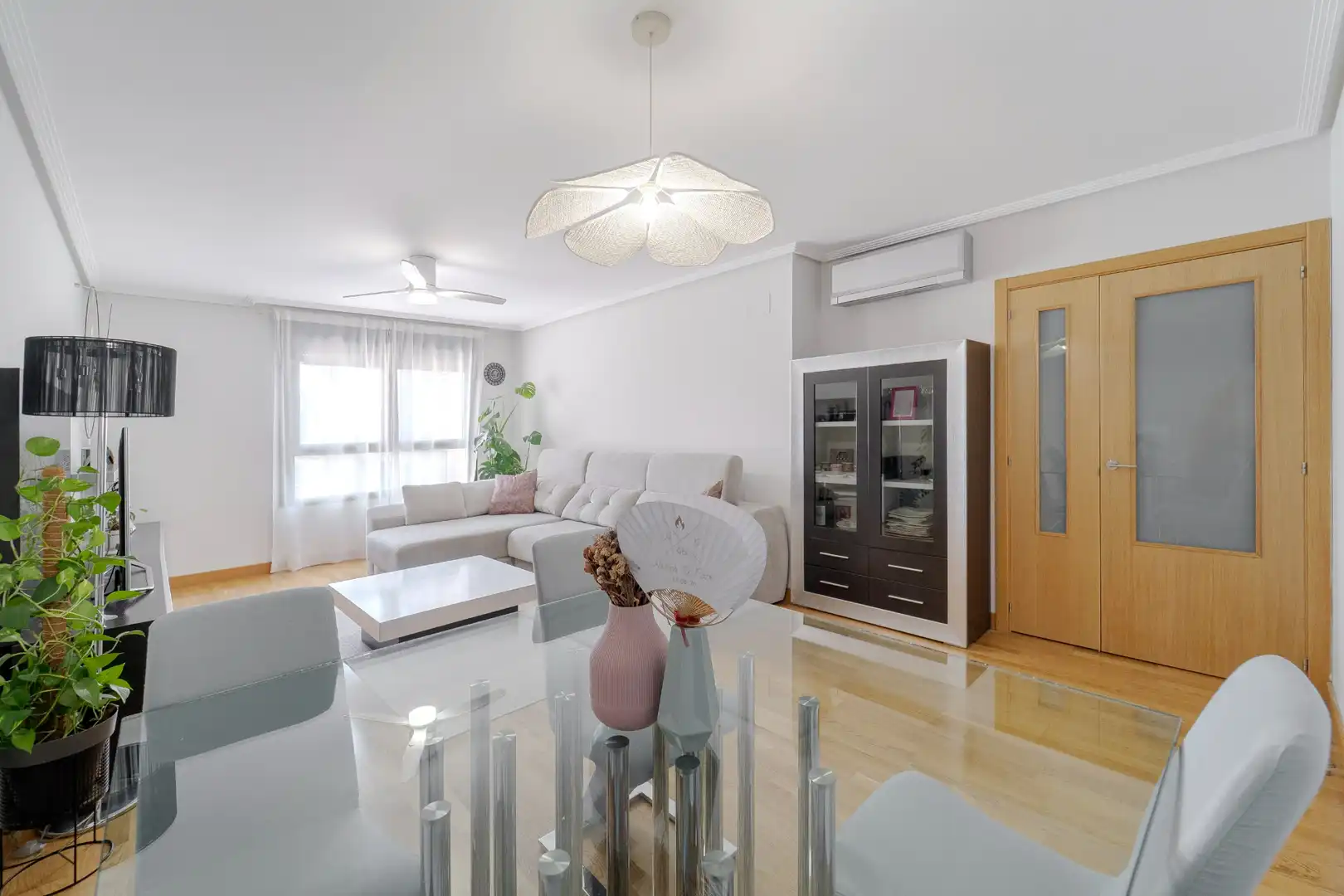 Living room of Flat for sale in Móstoles  with Air Conditioner, Heating and Private garden