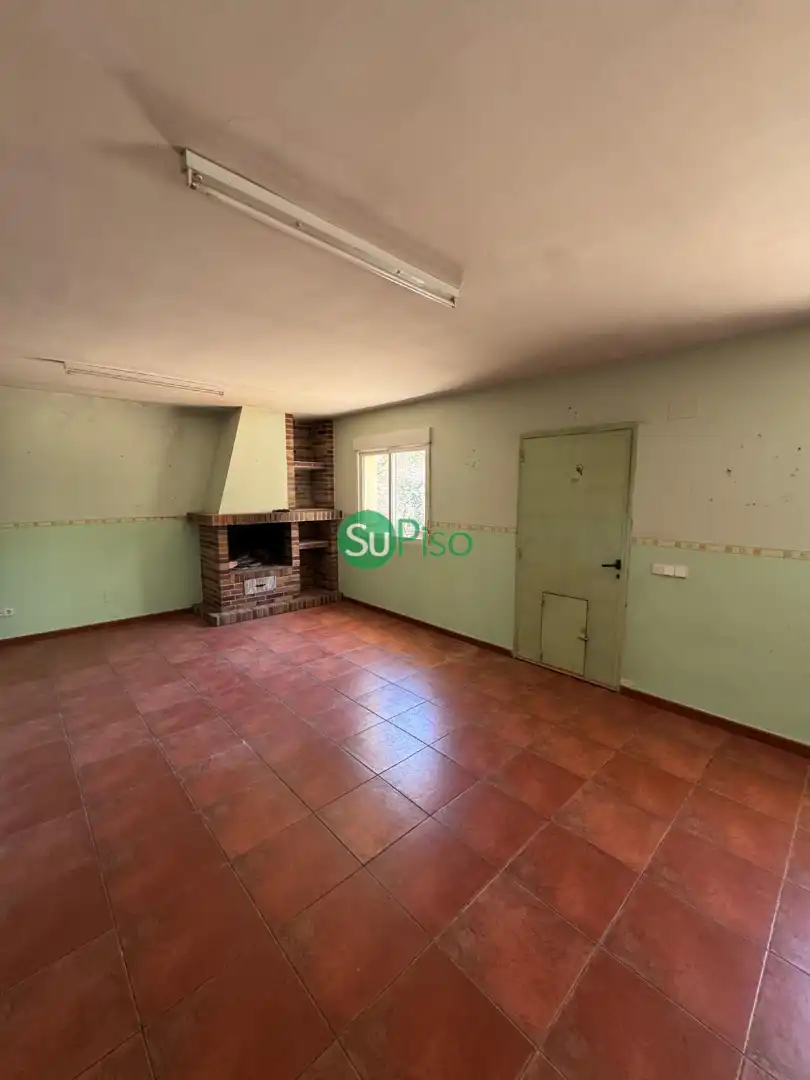 Cuina de Casa o xalet en venda en San Martín de Valdeiglesias amb Jardí privat