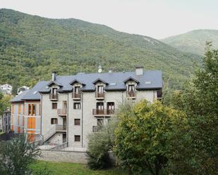 Außenansicht von Dachboden zum verkauf in Biescas mit Terrasse und Balkon