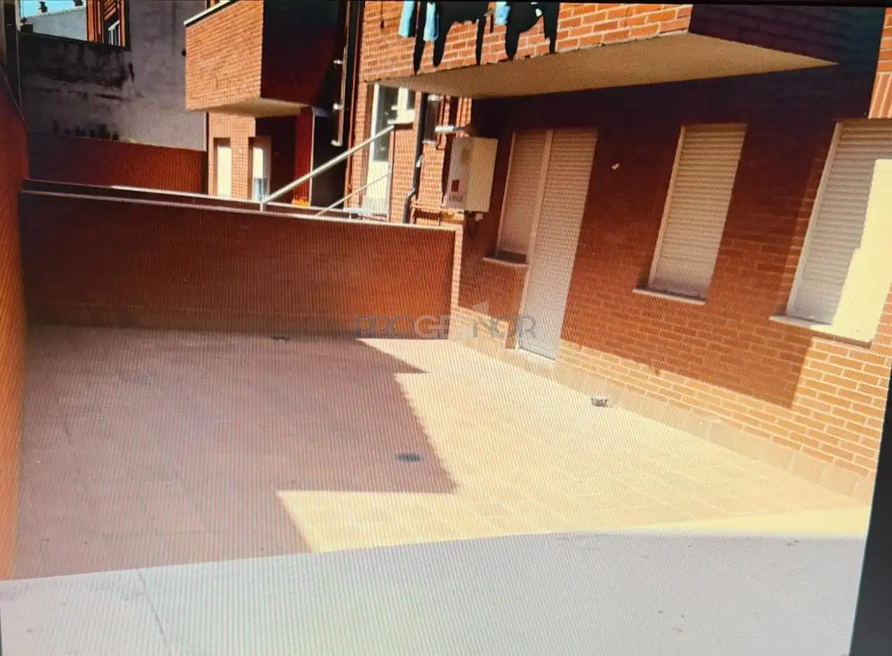 Vista exterior de Piso en venta en San Andrés del Rabanedo con Calefacción, Terraza y Trastero
