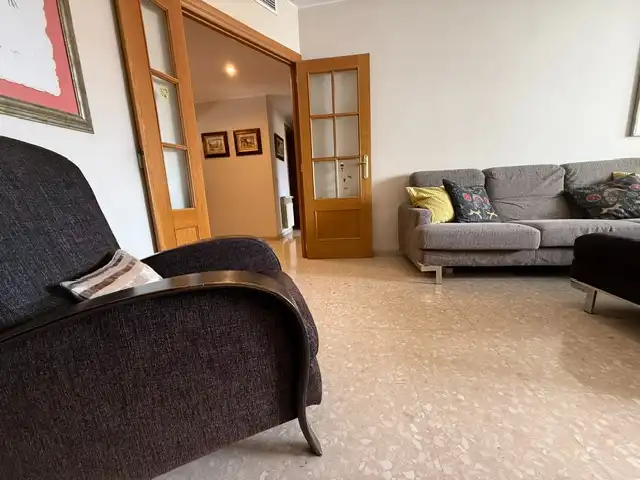 Sala de estar de Piso en venta en Castellón de la Plana / Castelló de la Plana con Calefacción y Trastero