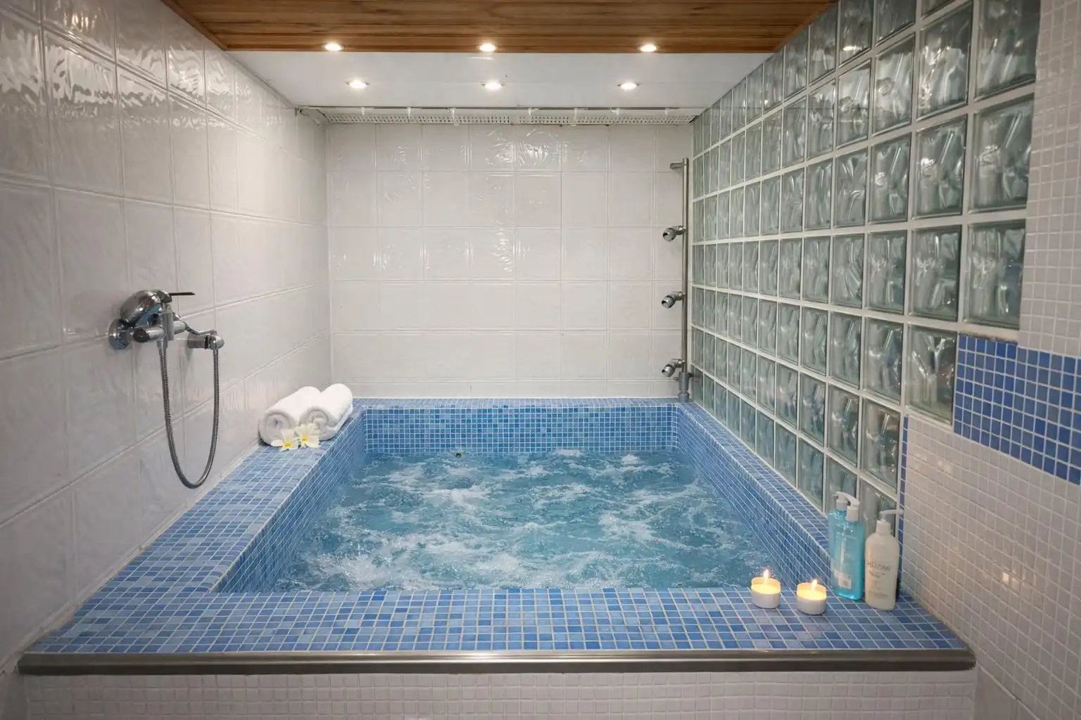 Piscina de Casa adosada en venda en La Ràpita amb Jardí privat, Terrassa i Traster